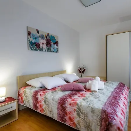 Paradiso Guest house
